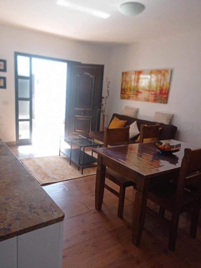 Sol Y Terraza Apartment